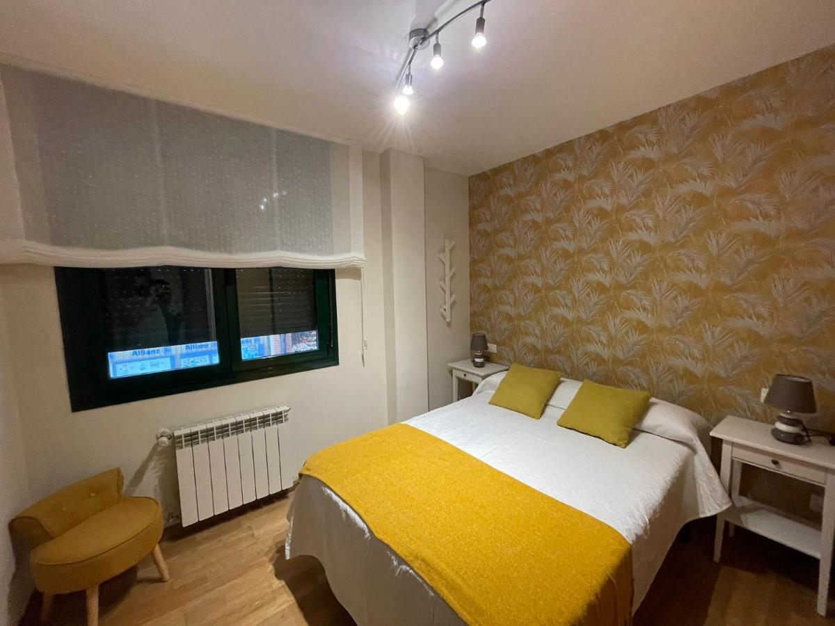 Apartamento Centrico Con Wifi Y Parking De Coche Tamano Medio Cangas de Onis Exterior photo