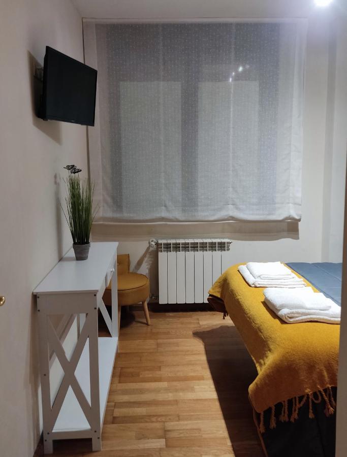 Apartamento Centrico Con Wifi Y Parking De Coche Tamano Medio Cangas de Onis Exterior photo