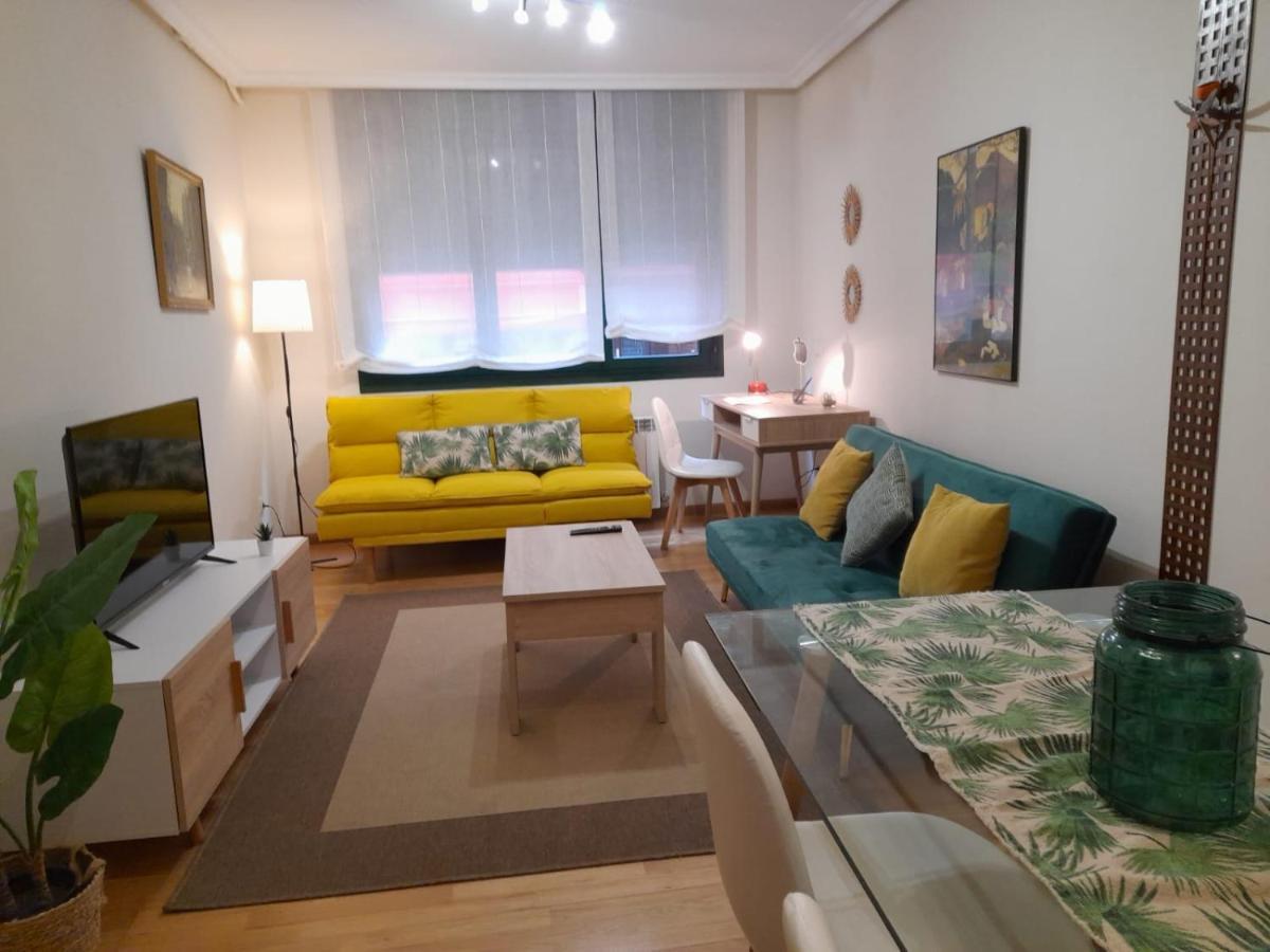 Apartamento Centrico Con Wifi Y Parking De Coche Tamano Medio Cangas de Onis Exterior photo